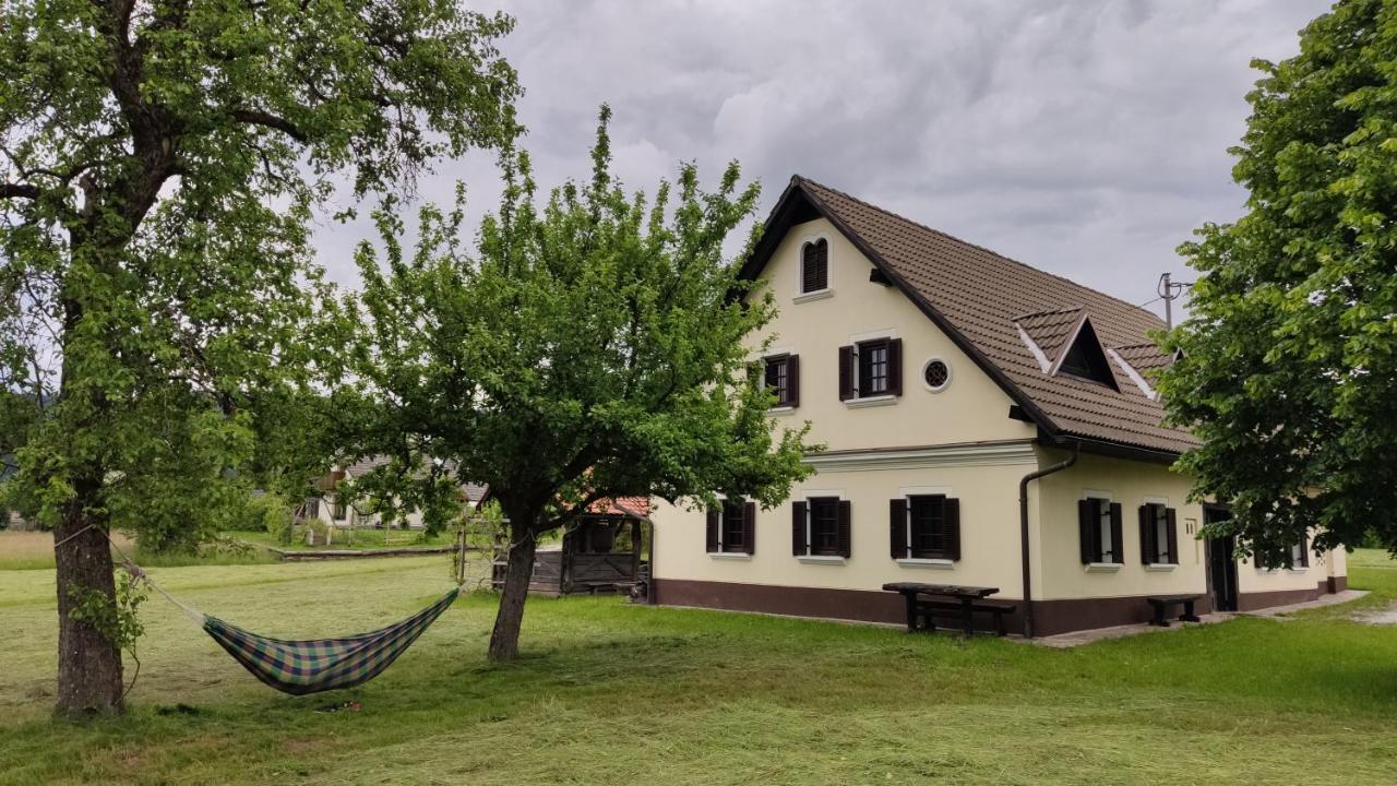 Country House Pri Lipet Ziri Luaran gambar