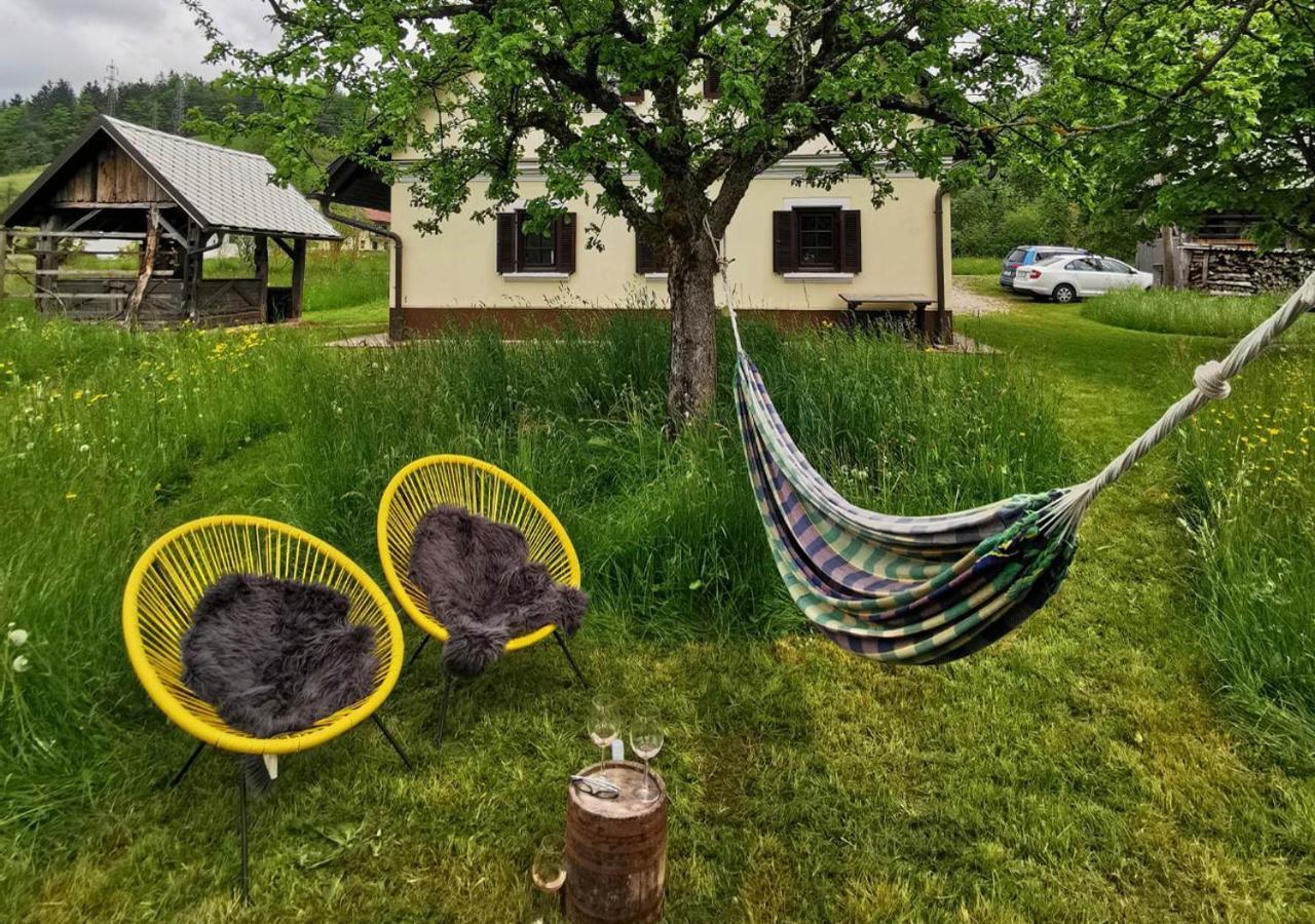 Country House Pri Lipet Ziri Luaran gambar